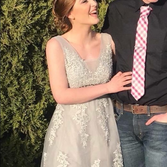 Grey prom dress - Picture 3 of 3